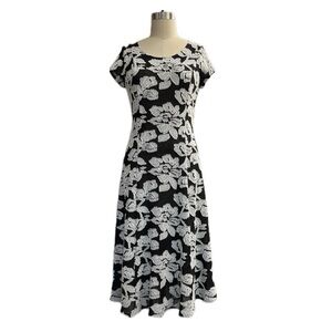 Elegant Black and White Floral Midi Dress